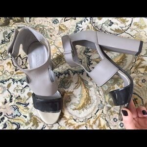 Vince Gray and Black Women's black gray 35 US 5 block heels shoes leather